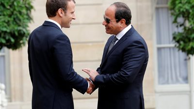 السيسي يوقع مذكرات تفاهم بقيمة 400 مليون يورو مع ماكرون
