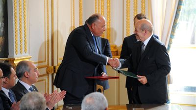 مصر توقع 16 اتفاقية مع فرنسا
