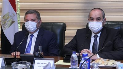 وزيرا قطاع الأعمال والطيران يبحثان تنفيذ مشروع رأس جميلة بشرم الشيخ