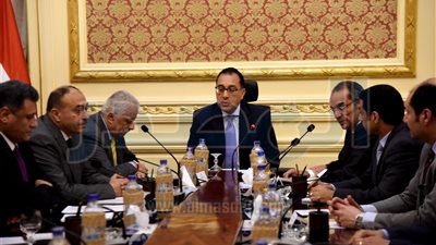 رئيس الوزراء يتابع تطبيق النظام الإلكتروني بامتحانات الصف الأول الثانوي