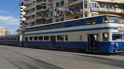 رئيس الوزراء يصدر قرارا بتأسيس شركة لإدارة وتشغيل ترام الرمل