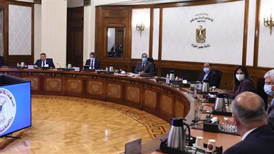 مدبولى يتابع الموقف التنفيذي لمشروعات تطوير مدينة الغردقة