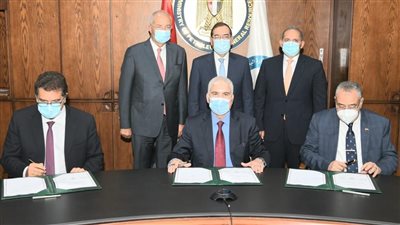 توقيع الإتفاقية التأسيسية لشركة مصر للميثانول والبتروكيماويات