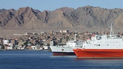 وصول 607 طن مهمات وطرود لميناء الأدبية