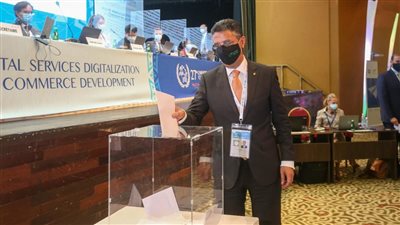 شريف فاروق يدلي بصوته في إنتخابات اتحاد البريد العالمي بأبيدجان