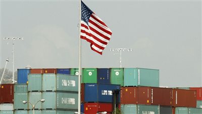 تراجع العجز التجاري الأمريكي خلال يناير الماضى