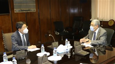 وزير الكهرباء يتلقى دعوة للمشاركة في مؤتمر بسنغافورة.. أكتوبر المقبل