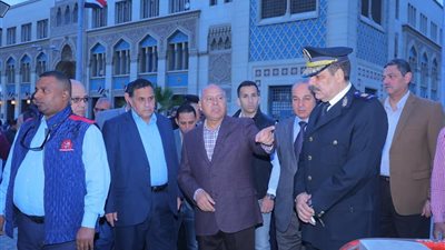 وزير النقل: تغليظ غرامة ركوب القطارات دون تذكرة