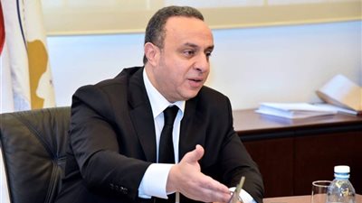 «المصارف العربية»: توقعات بإستمرار تحسن سعر الجنيه أمام الدولار