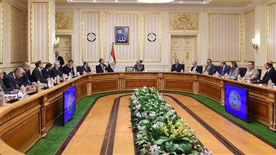 رئيس الوزراء يكلف بسرعة تأمين الموانئ والمنافذ البرية