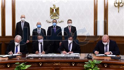 توقيع عقد الخط الأول من شبكة القطار الكهربائي السريع بتكلفة 4.45 مليار دولار