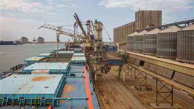 ميناء دمياط يستقبل 4 سفن حاويات وبضائع خلال 24 ساعة