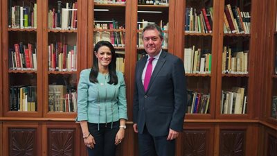 المشاط تلتقي عمدة إشبيلية لبحث التعاون السياحي 