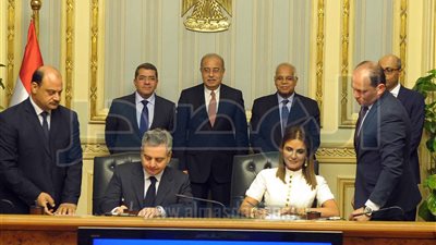 مصر تتعاقد على شراء 13 قطاراً لتدعيم الخط الثاني لمترو الأنفاق