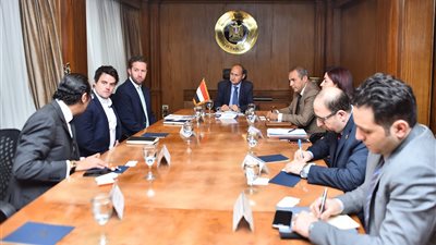 وزير التجارة يبحث ترتيبات استضافة المعرض الدولي للبناء والتشييد