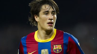 عمالقة الدوري الإنجليزي يتنافسون لضم نجم برشلونة السابق