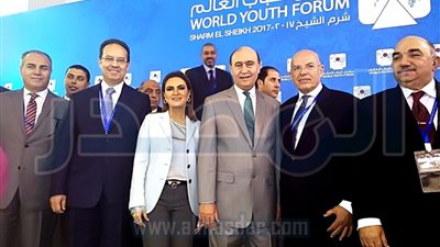 اقتصادية قناة السويس توقع 6 عقود مع مطورين محليين ودوليين 