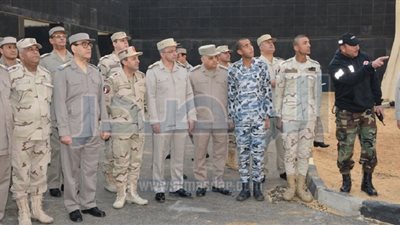 بالصور.. بدء فعاليات التدريب المشترك بين طلبة كليتي 