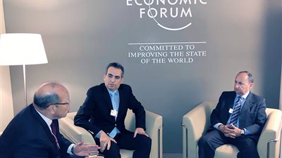 وزير التجارة يبحث مع كبريات الشركات العالمية زيادة استثماراتها بمصر 