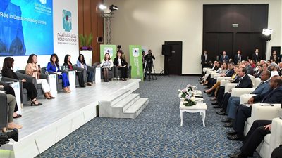 تمكين المرأة فى صناعة القرار يحد من الصراعات السياسية حول العالم 