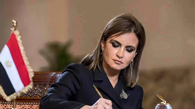 سحر نصر:ارتفاع حجم الاستثمارات فى شهر أكتوبرلـ 6,8 مليار جنيه