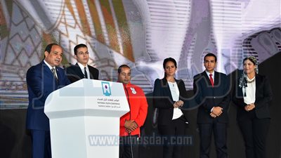 السيسي: عاوز أعيّش المصريين في أحسن وضع.. لكن منين وبكام؟