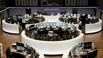 الأسهم الأوروبية تفقد مكاسبها بعد ملامسة داكس ذروة جديدة لعام 2016