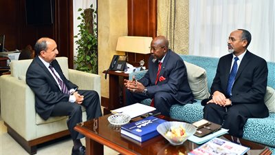 وزير التجارة يلتقي نظيره التشادي لبحث وضع خطة تعاون اقتصادي