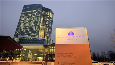 البنك المركزي الأوروبي يبقي على أسعار الفائدة دون تغيير