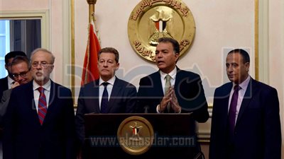 وزير النقل: عقد لتطوير إشارات السكة الحديد بـ 150 مليون يورو (صور)