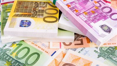 استقرار الدولار و اليورو فى مستهل التعاملات