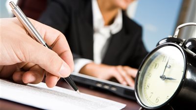 دراسة: 9 أخطاء نرتكبها في أول 10 دقائق من العمل