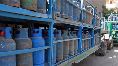 ضخ ٢٨٥٠طنا من المواد البترولية وغاز البوتاجاز بقنا