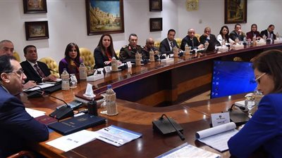 رئيس الوزراء يبحث استعدادات الانتقال للعاصمة الإدارية