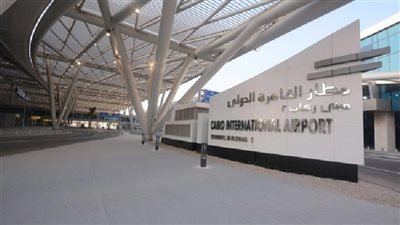 وفد البنك الدولي يتفقد تجديدات مبنى الركاب 2 بمطار القاهرة الدولي