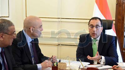 رئيس الوزراء يشدد على الالتزام بالتوقيتات الزمنية لمشروعات مدن الجيل الرابع 