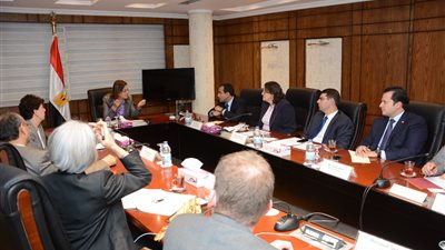 وزيرة التخطيط تبحث مع البنك الدولي التعاون في عدد من المشروعات 