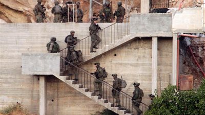 فيديو.. الاحتلال الإسرائيلي ينبش قبور باب الرحمة بالقدس