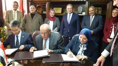 «المصرية للكهرباء» توقع 7 عقود لتطوير الشبكة بتكلفة 656,4 مليون جنيه