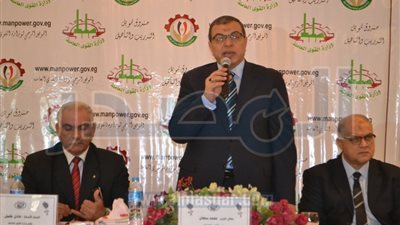 وزارة القوى العاملة تنتهي من تلقي طلبات التدريب بقطاع البترول اليوم