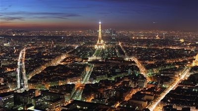 فرنسا تبقي على تعديلها الدستوري بشأن سحب الجنسية في قضايا الاٍرهاب