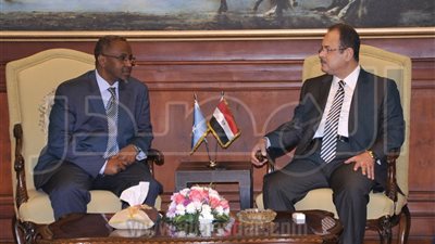 وزير الداخلية يبحث مع نظيره الصومالي  سبل التعاون الأمني بين البلدين