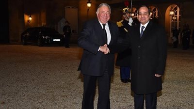 رئيس الشيوخ الفرنسي يبدأ زيارة رسمية لمصر يلتقي خلالها السيسي