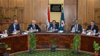 وزير البترول: بدء حفر البئر الأخيرة بأولى مراحل الإنتاج من حقل ''ظهر''