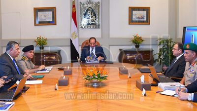 السيسى يستعرض الأوضاع الأمنية والمحاور الاستراتيجية فى مصر