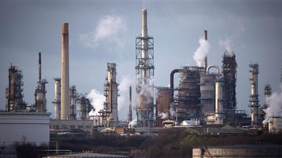 انفجار في مصفاة 