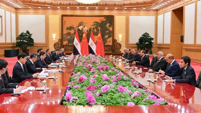 الرئيس السيسي يعقد جلسة مباحثات مع نظيره الصيني فى بكين