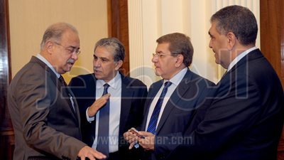 الحكومة تقرر صرف دفعات مقدمة لشركات المقاولات لتنفيذ المشروعات