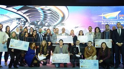 التجاري وفا بنك إيجيبت يسلم جوائز الفائزين بمسابقات ساحة الابتكار (صور)
