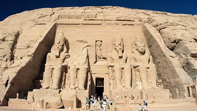 المناطق الأثرية بالأقصر تستقبل 6135 سائحًا خلال 4 أيام